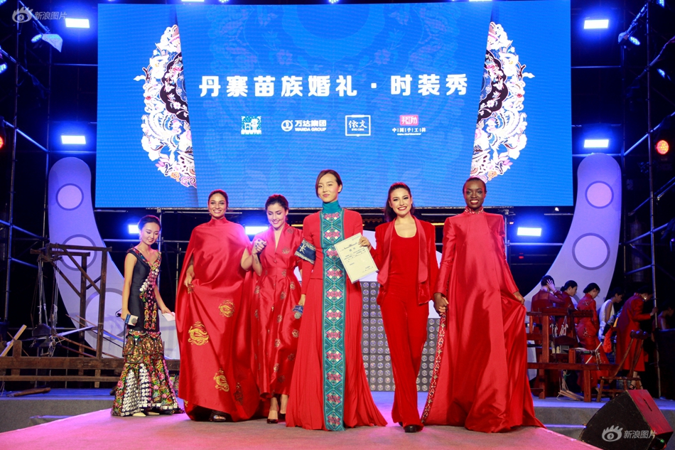苏州晚上有没有好玩的地方_分享打扮服装,苏州晚上有什么景点可以玩