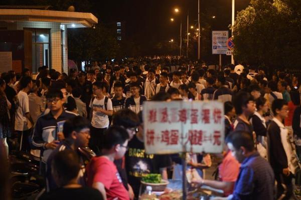 怎么约同城附近人喝茶—翻译—调解,怎么约附近的人上门