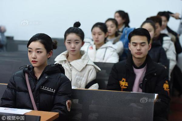 数学_qq附近的人是真的吗后交钱,qq附近的人可信吗